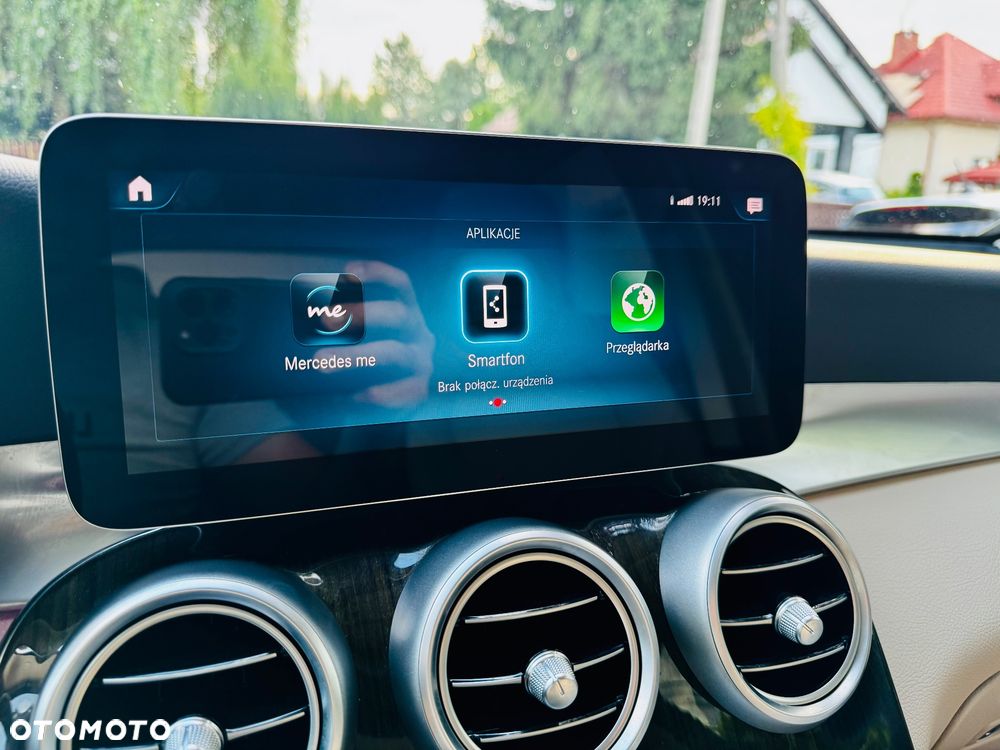 Mercedes-Benz GLC - 33