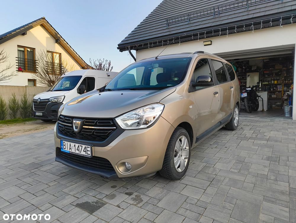 Dacia Lodgy 1.3 TCe Laureate S&S - 1