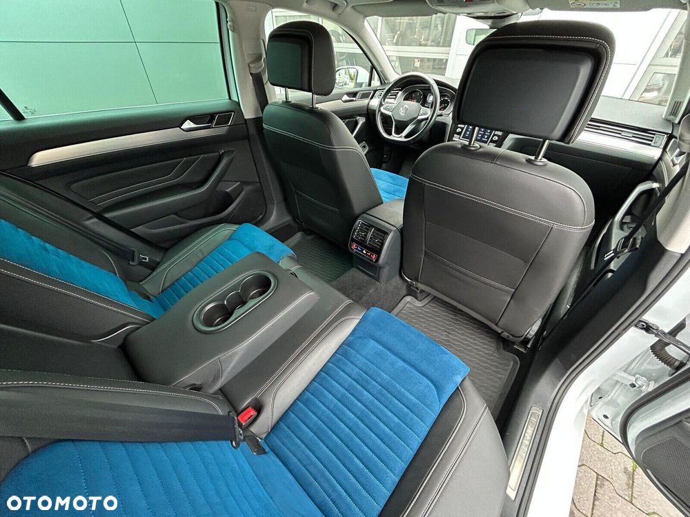 Volkswagen Passat 2.0 TDI EVO Elegance DSG - 10