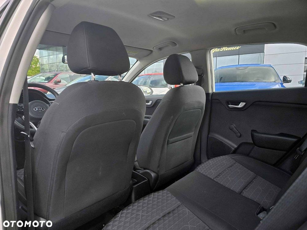 Kia Rio 1.4 crdi M - 17