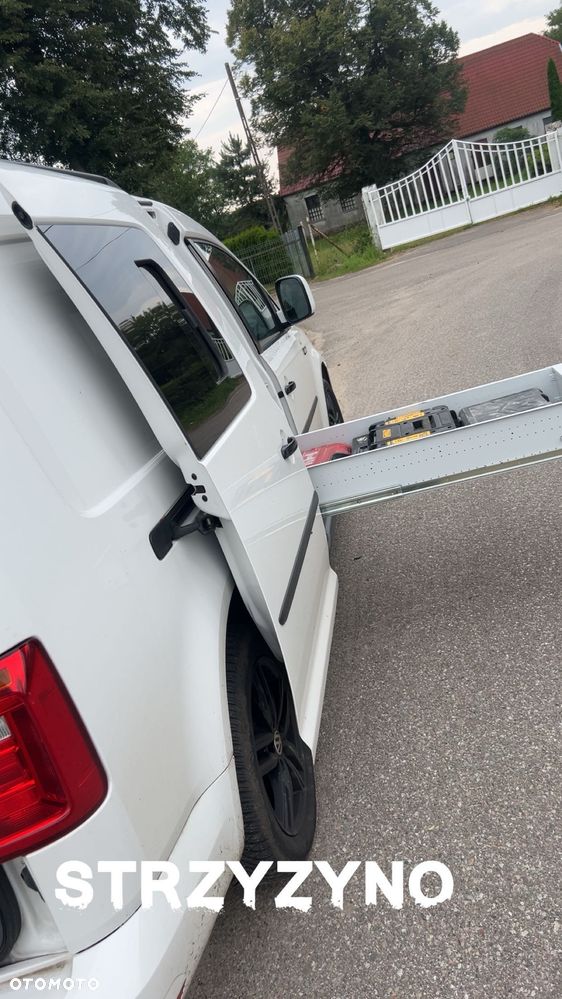 Volkswagen Caddy Maxi - 18