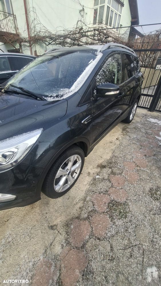 Ford Kuga - 4