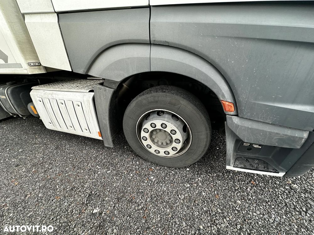 Mercedes-Benz ACTROS - 3