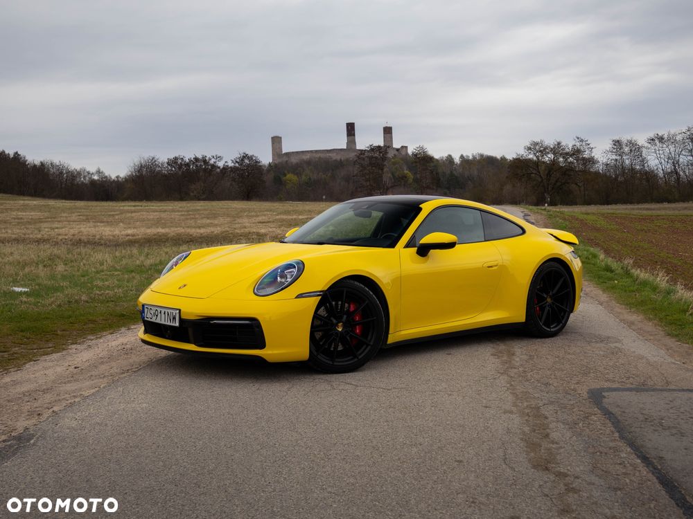 Porsche 911 Carrera 4S - 4