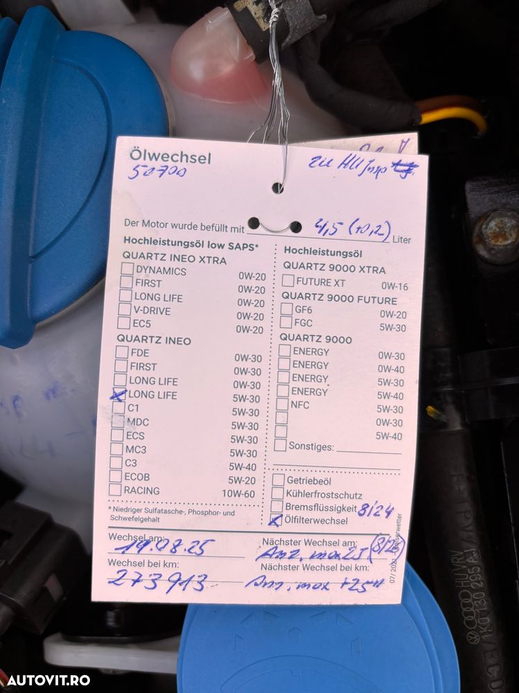 Volkswagen Touran 2.0 TDI DPF Highline - 23