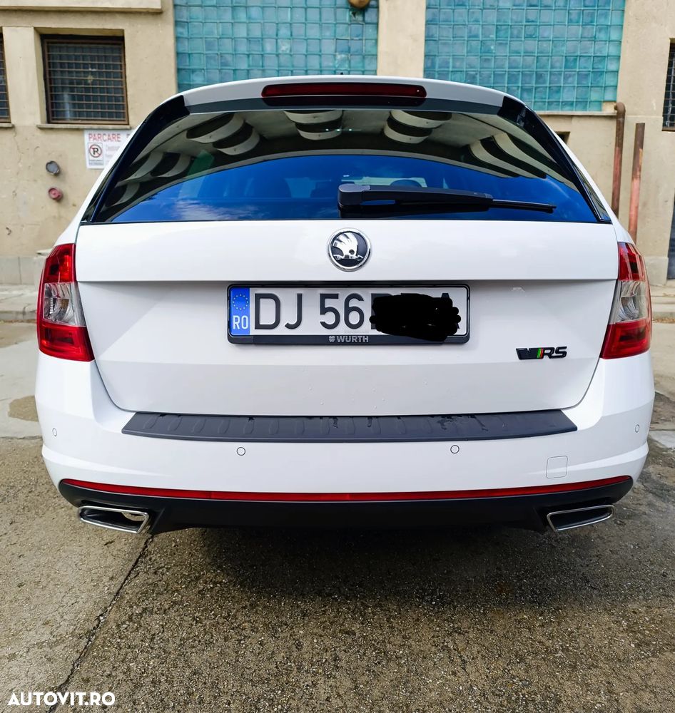 Skoda Octavia 2.0 TDI DSG RS - 6
