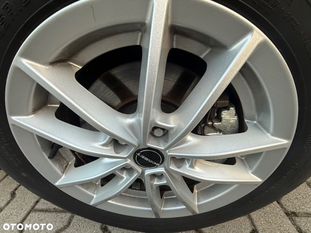 Volkswagen Caddy Highline - 22