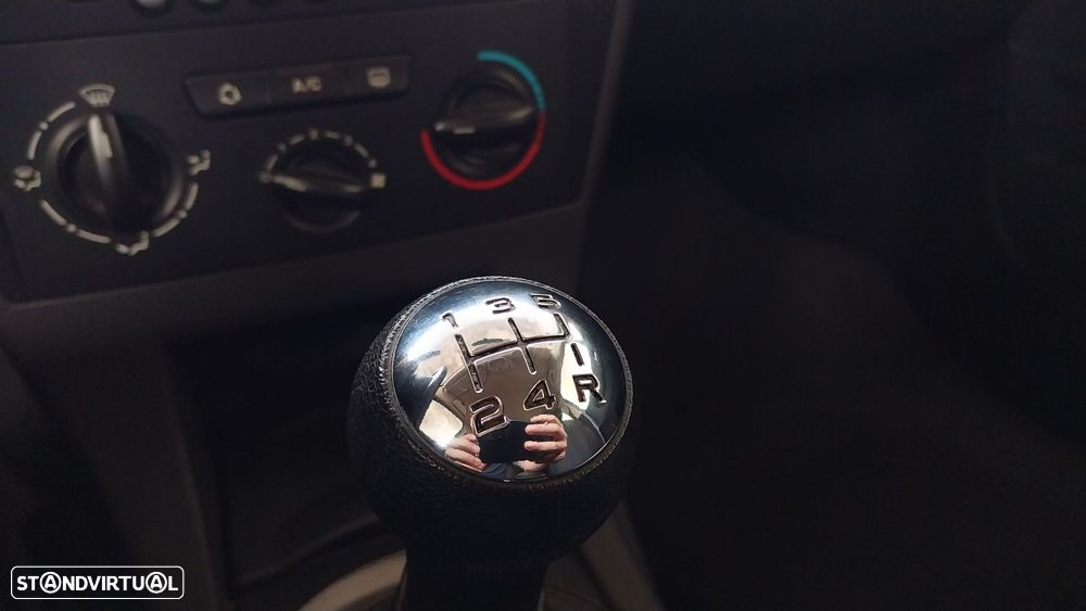 Citroën C4 1.4 16V SX - 10