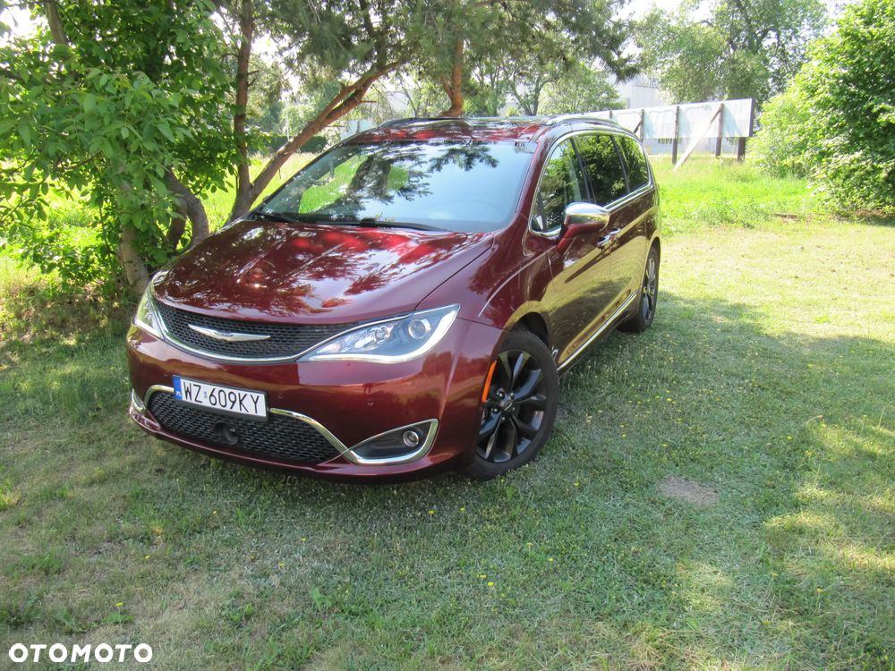 Chrysler Pacifica - 3