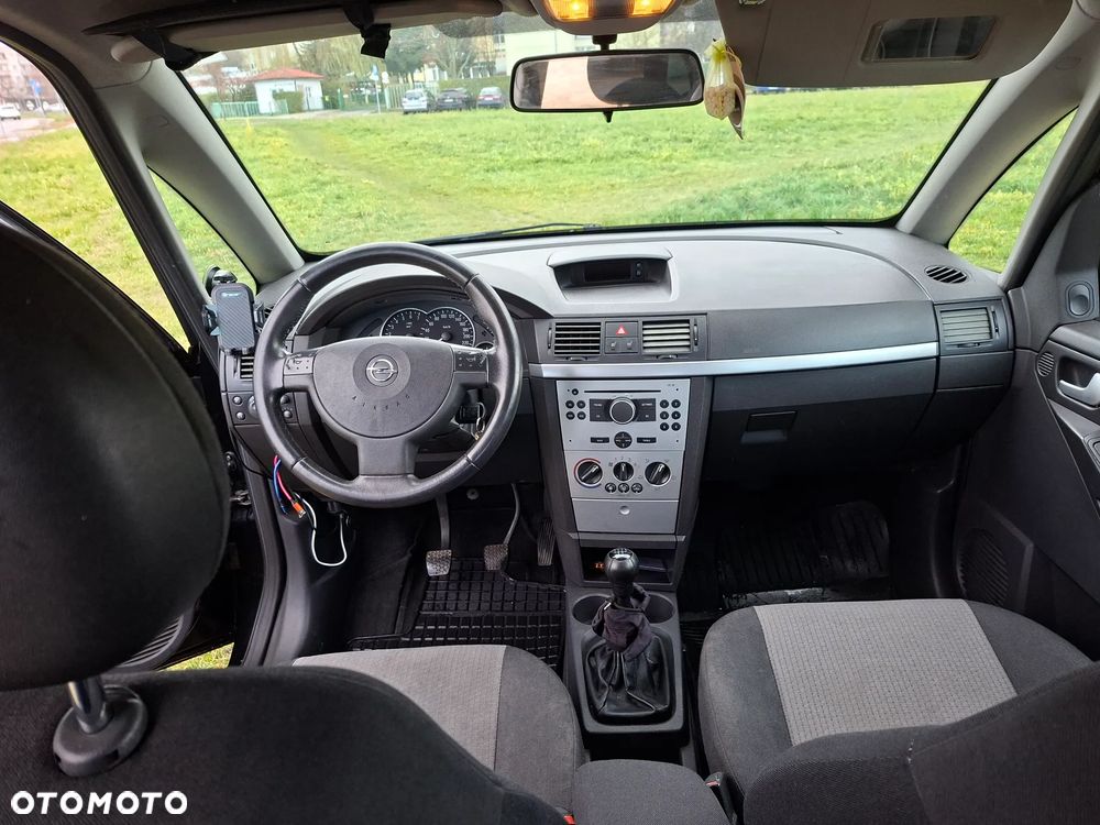 Opel Meriva - 8