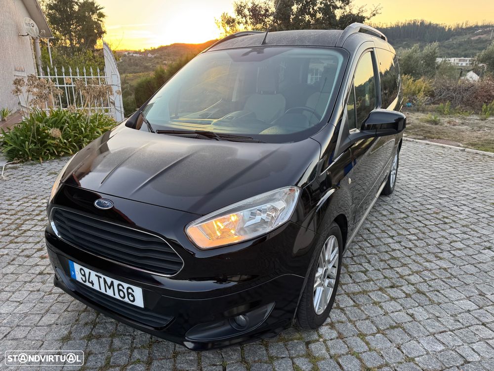 Ford Tourneo Courier - 2