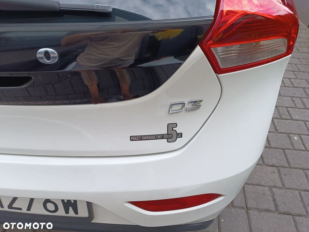 Volvo V40 D3 Momentum - 12