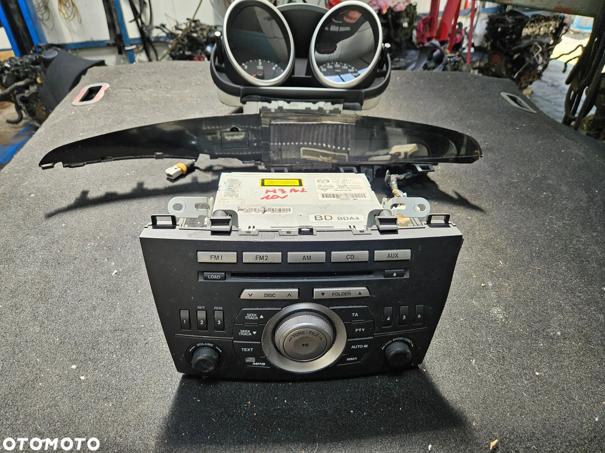 RADIO NAVIGACJA MAZDA 3BL 09-12 468200-8984 14799928 SANYO LICZNIK LYBBR3G - 1