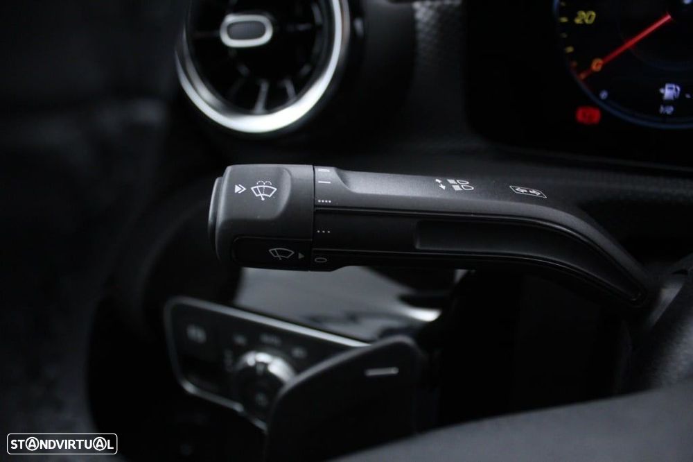 Mercedes-Benz CLA 250 e Progressive - 24