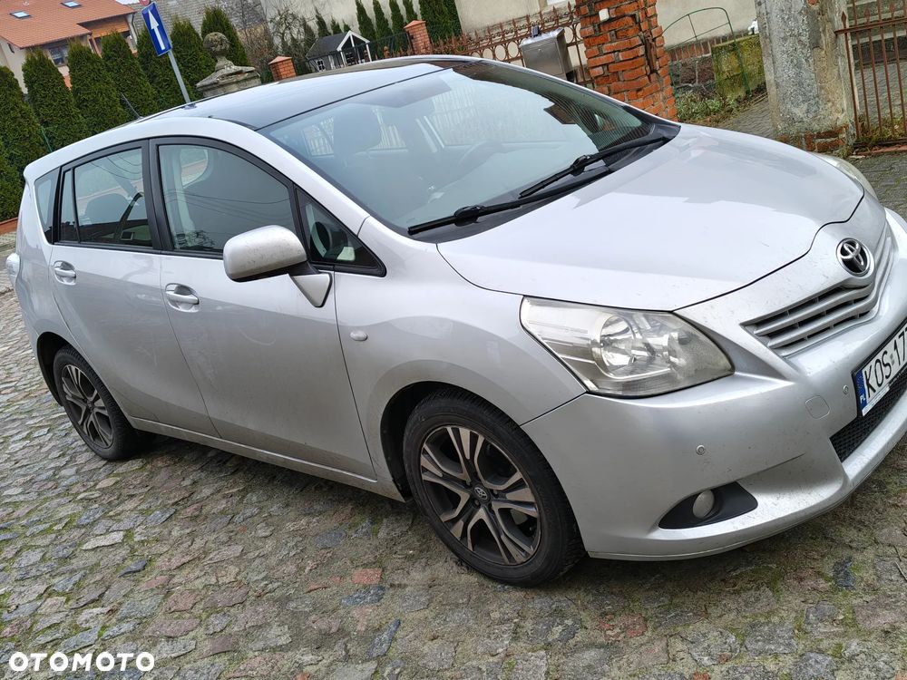 Toyota Verso 2.0 D-4D 2010 7os - 4
