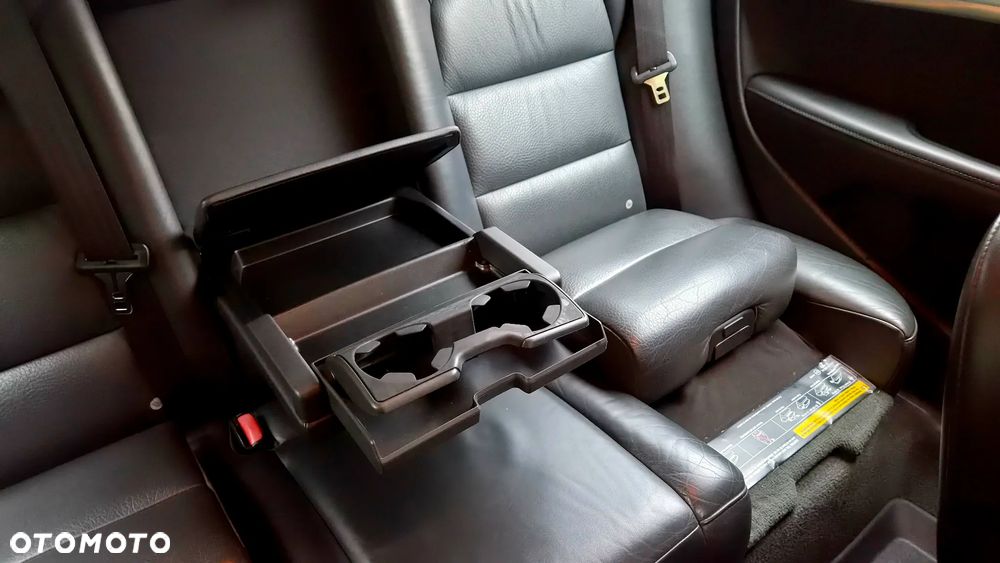 Volvo V70 D4 Geartronic Momentum - 34