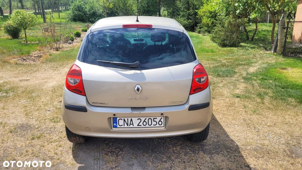 Renault Clio 1.5 dCi Dynamique - 2