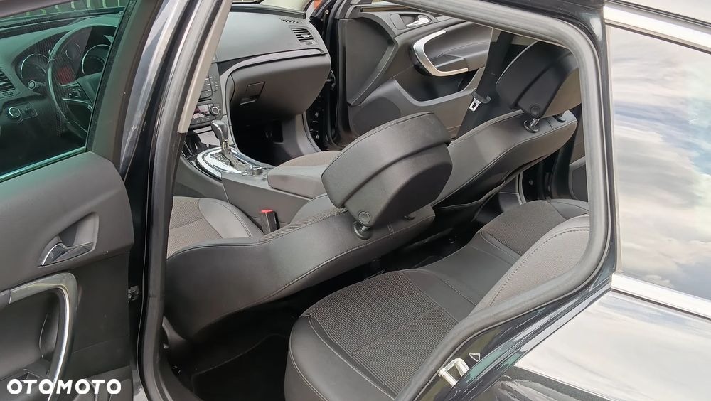 Opel Insignia - 8