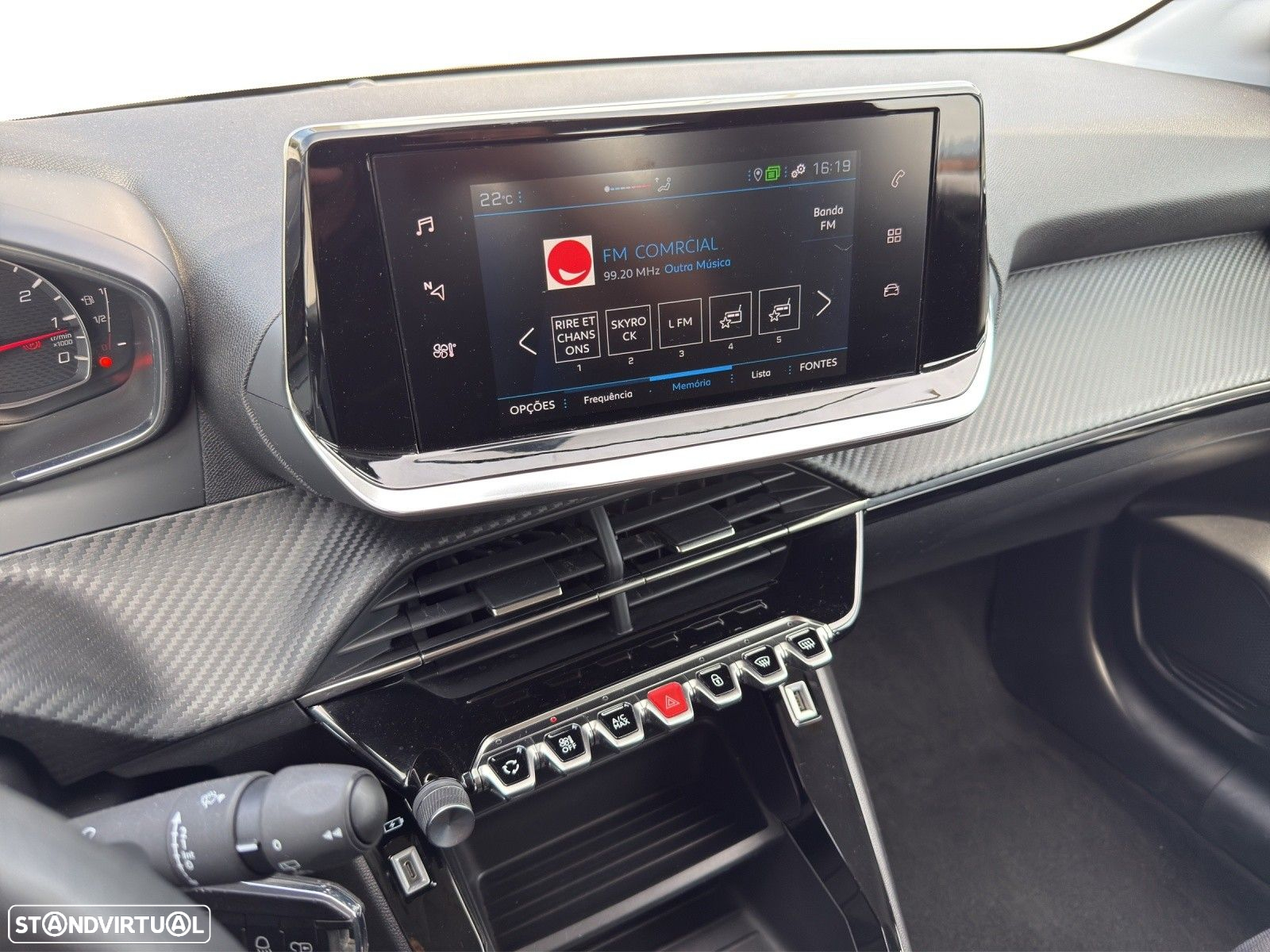 Peugeot 208 1.2 PureTech Active - 10