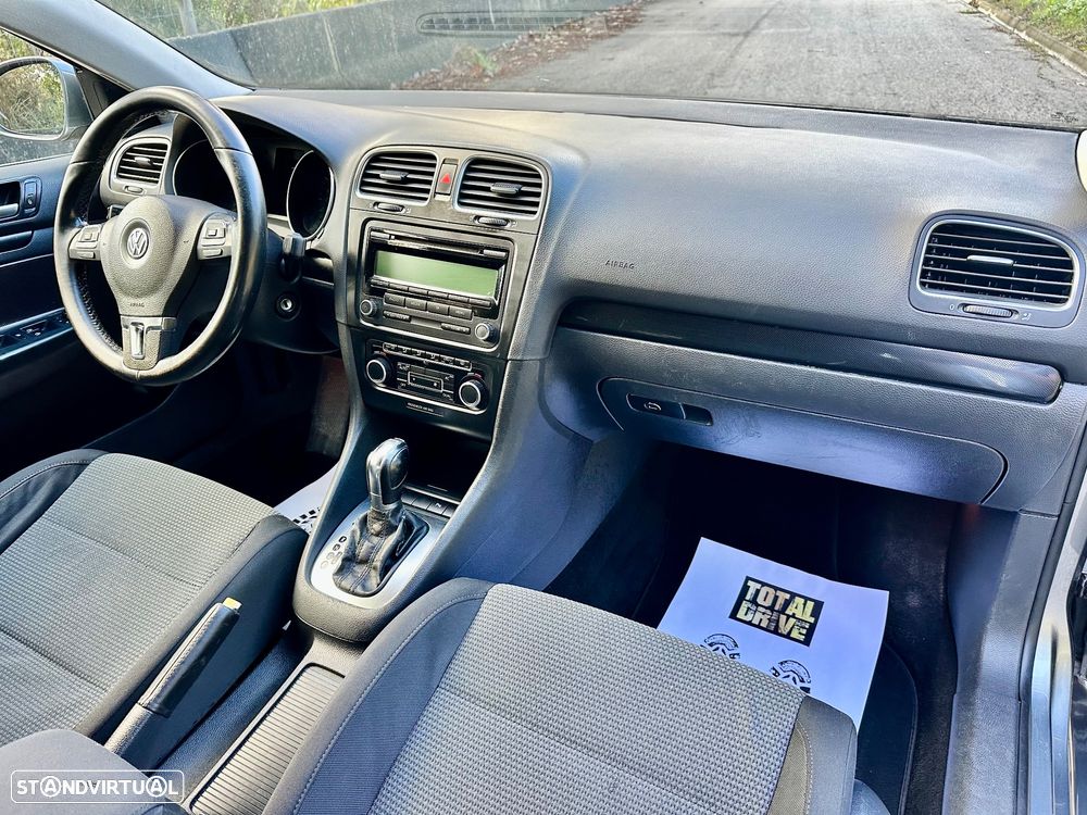 VW Golf Variant 1.6 TDi Confortline DSG - 12