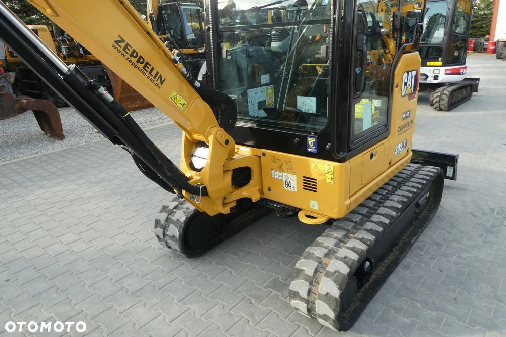 Caterpillar 302.7 PAWERTILT TRZY ŁYŻKI - 11