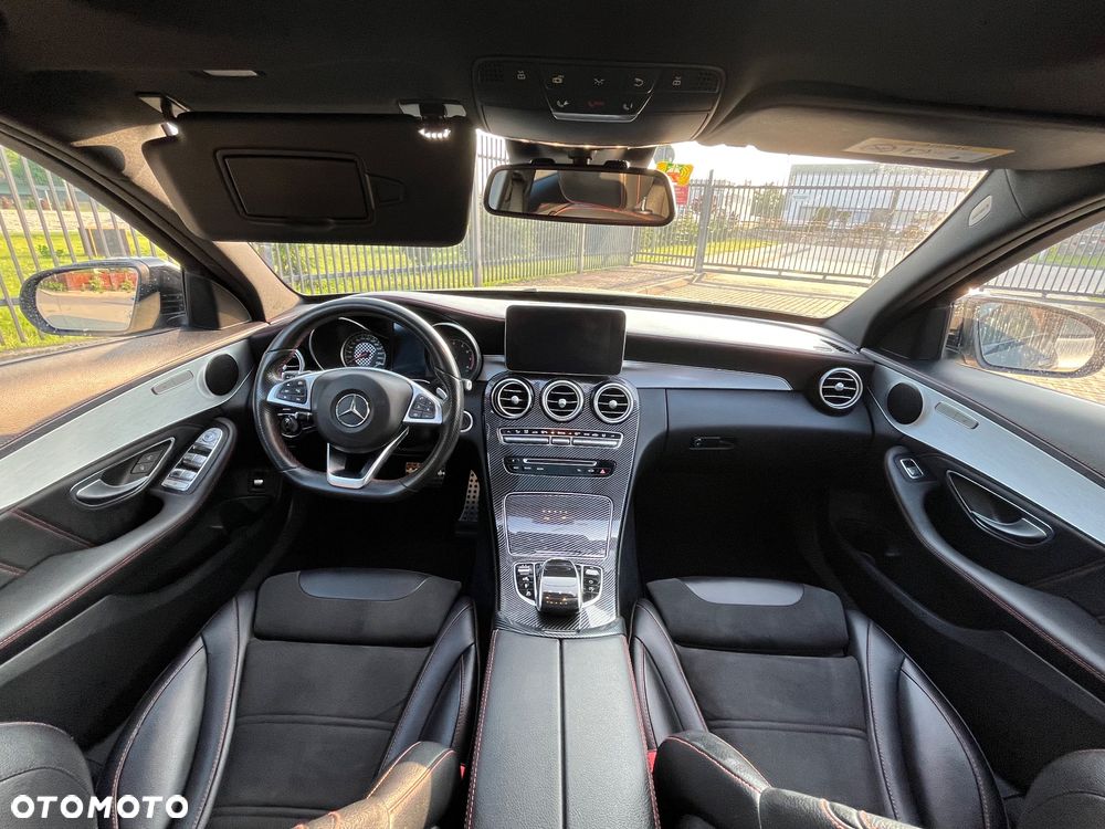 Mercedes-Benz Klasa C AMG 43 4-Matic - 17