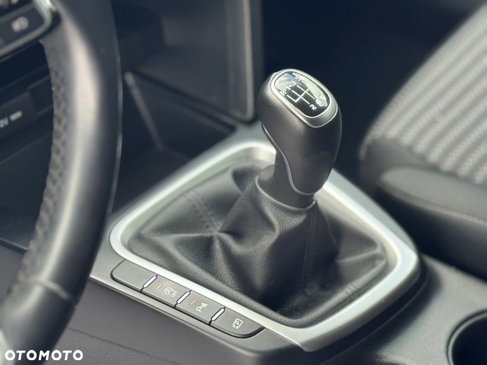 Kia Ceed 1.5 T-GDI M - 15