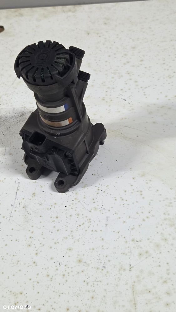 Zawór hamulca nożnego Volvo FH4 21114973 - 1