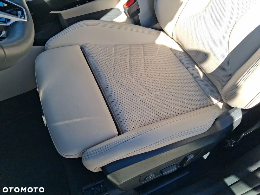 BMW X1 - 13