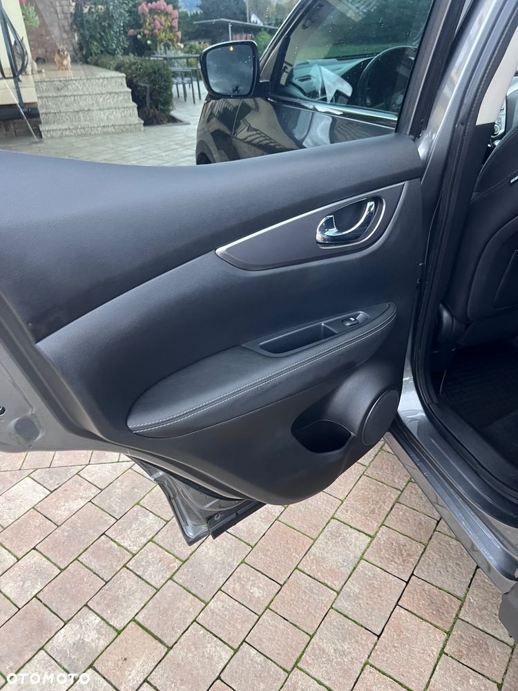 Nissan Qashqai 1.3 DIG-T N-Connecta - 12