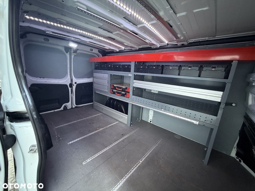 Renault Trafic - 31