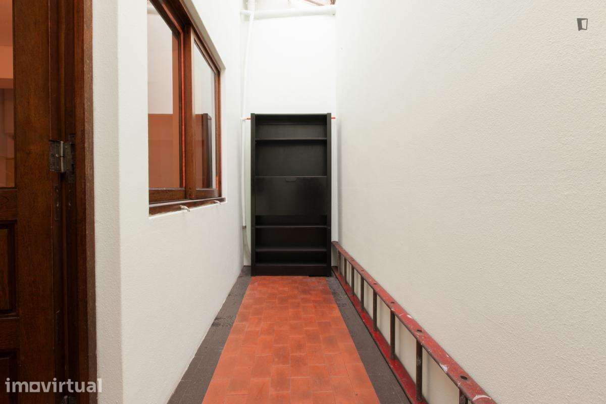 Apartamento com 1 quartos - localizado em São Nicolau Porto - Grande imagem: 2/6