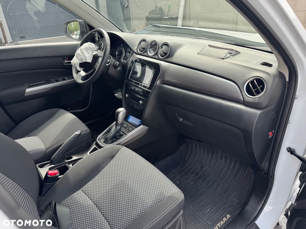 Suzuki Vitara 1.4 Boosterjet Hybrid Automatik Comfort - 11