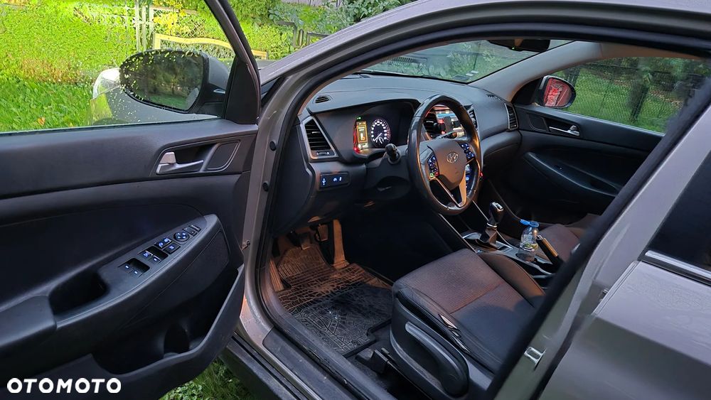 Hyundai Tucson 2.0 CRDI BlueDrive TourdePologne 2WD - 22