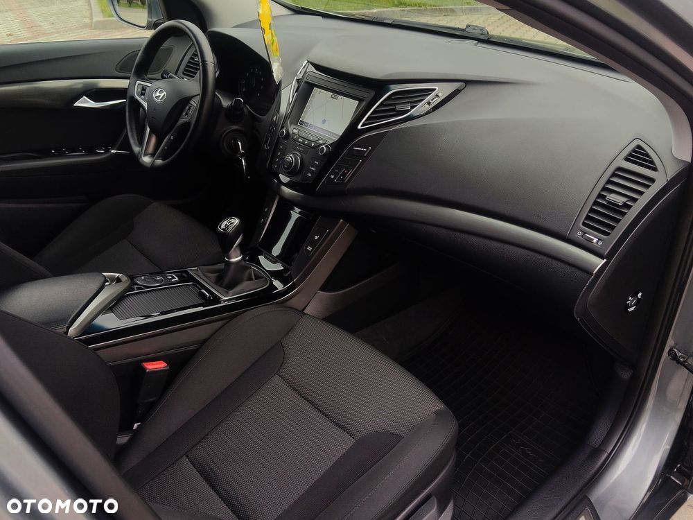 Hyundai i40 Kombi 2.0 Premium - 35