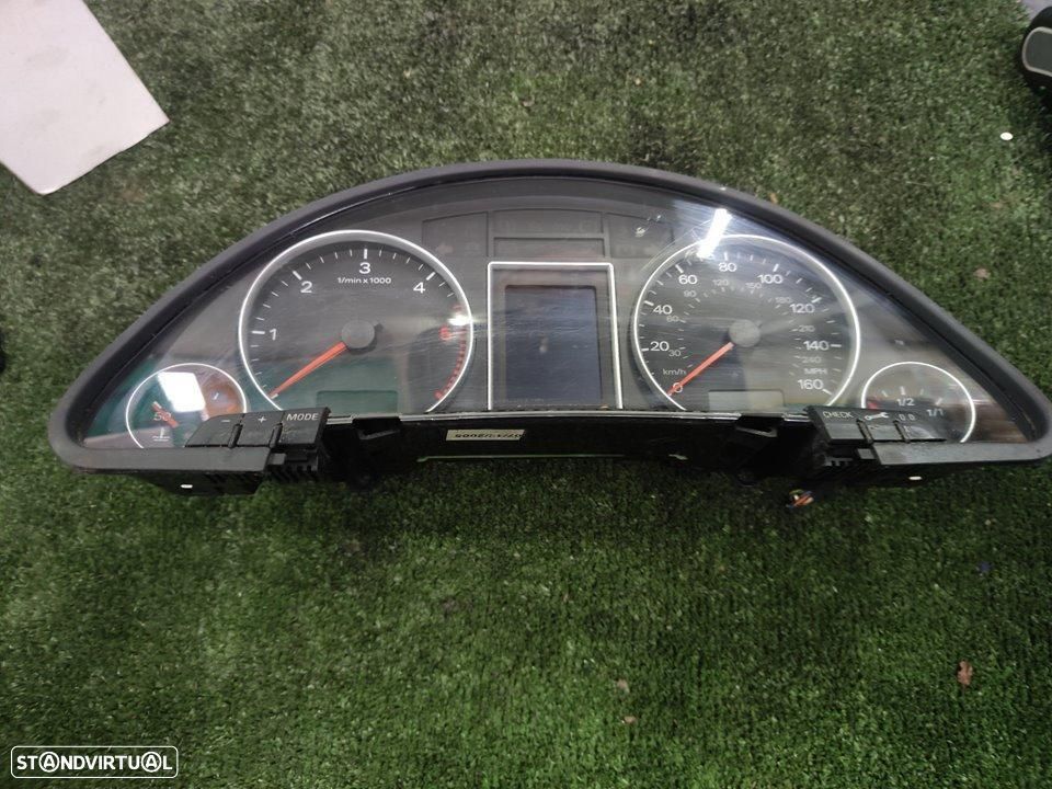 QUADRANTE AUDI A4 BERLINA 8E - 1