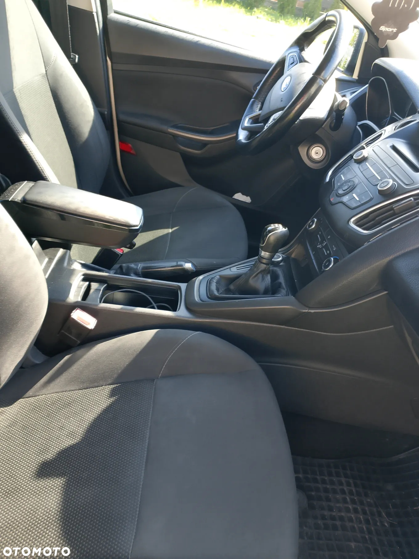 Ford Focus - 10