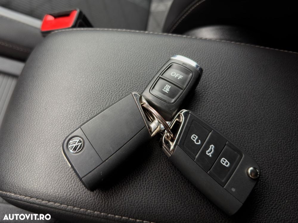 Volkswagen Tiguan 2.0 TDI SCR 4MOTION DSG R-Line - 20