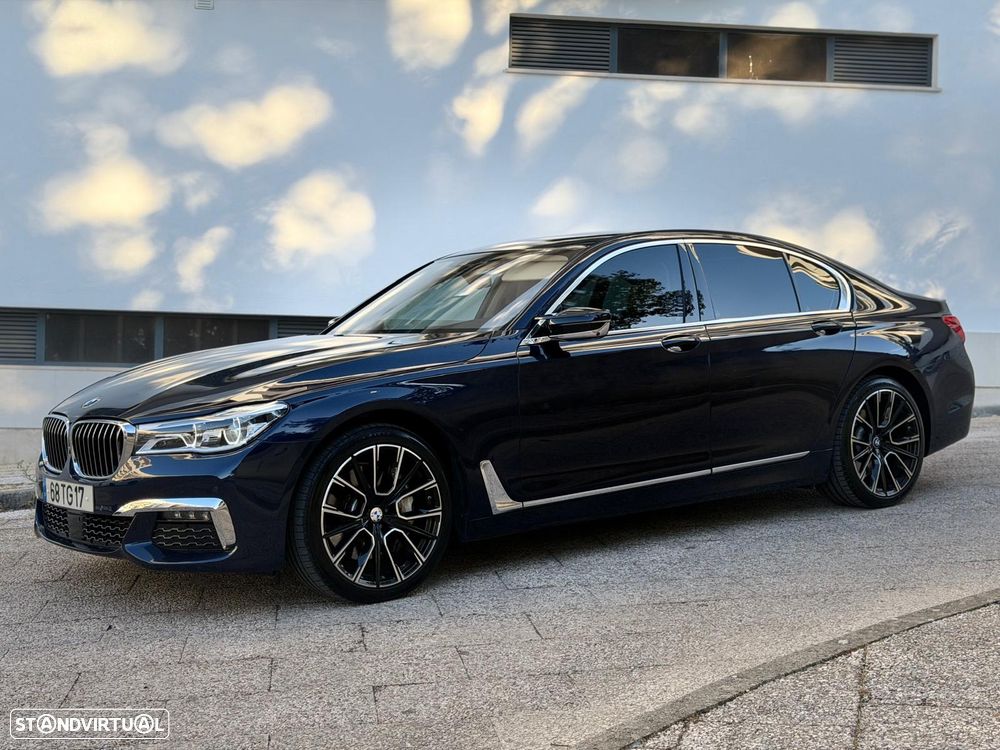 BMW 750 d xDrive Pack M - 13
