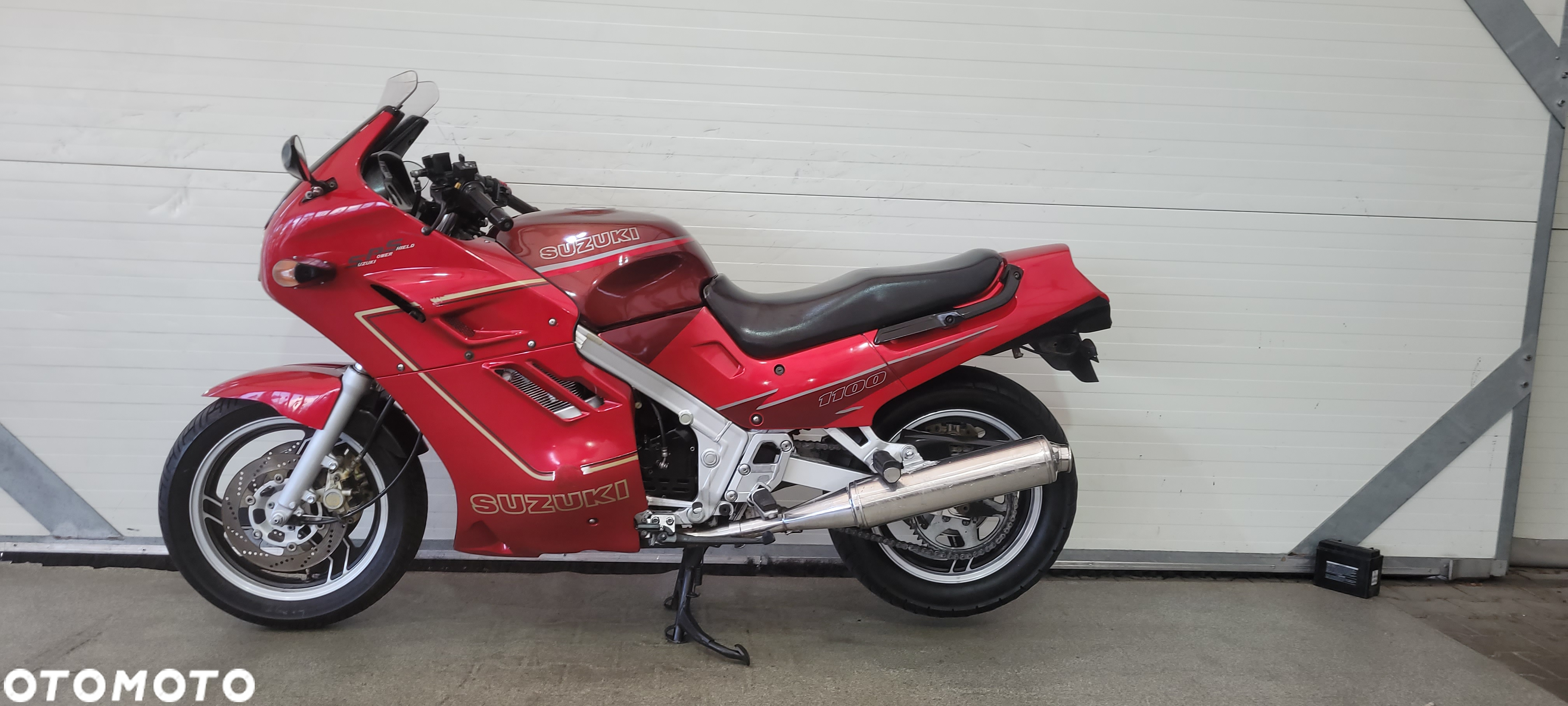 Suzuki GSX - 4