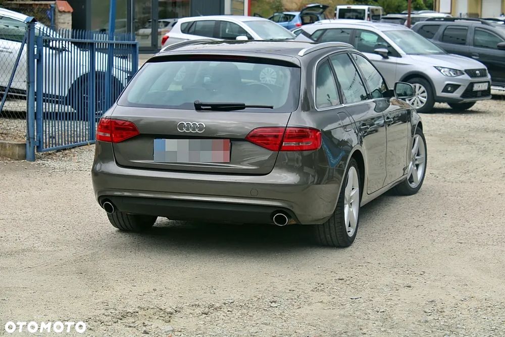 Audi A4 Avant - 6