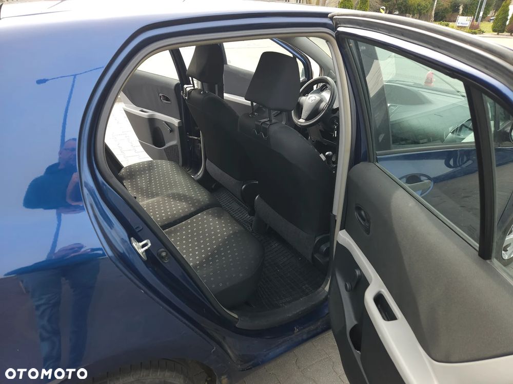 Toyota Yaris 1.3 Sol - 10