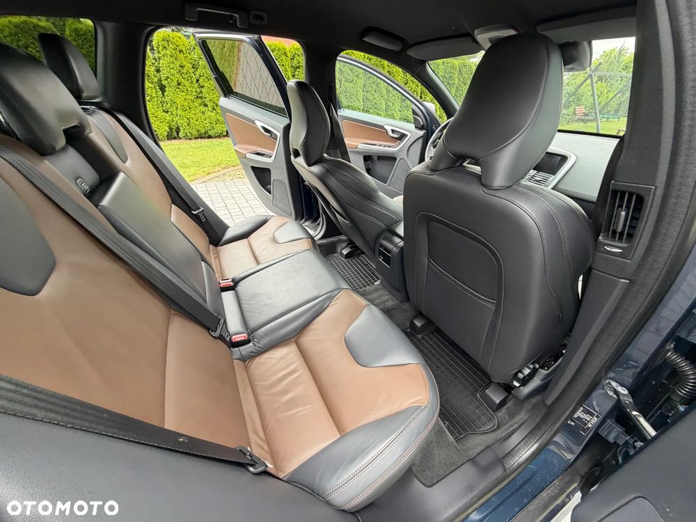 Volvo XC 60 D4 Drive-E Summum - 6