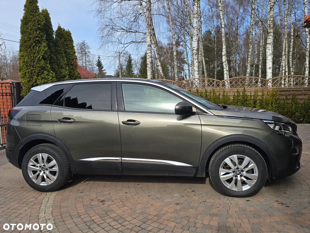 Peugeot 3008 PureTech 130 Stop & Start GPF Allure - 11