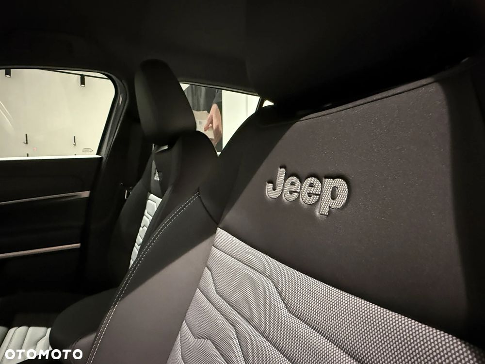 Jeep Avenger 1.2 T3 mHEV Upland 4xe eDCT6 - 15