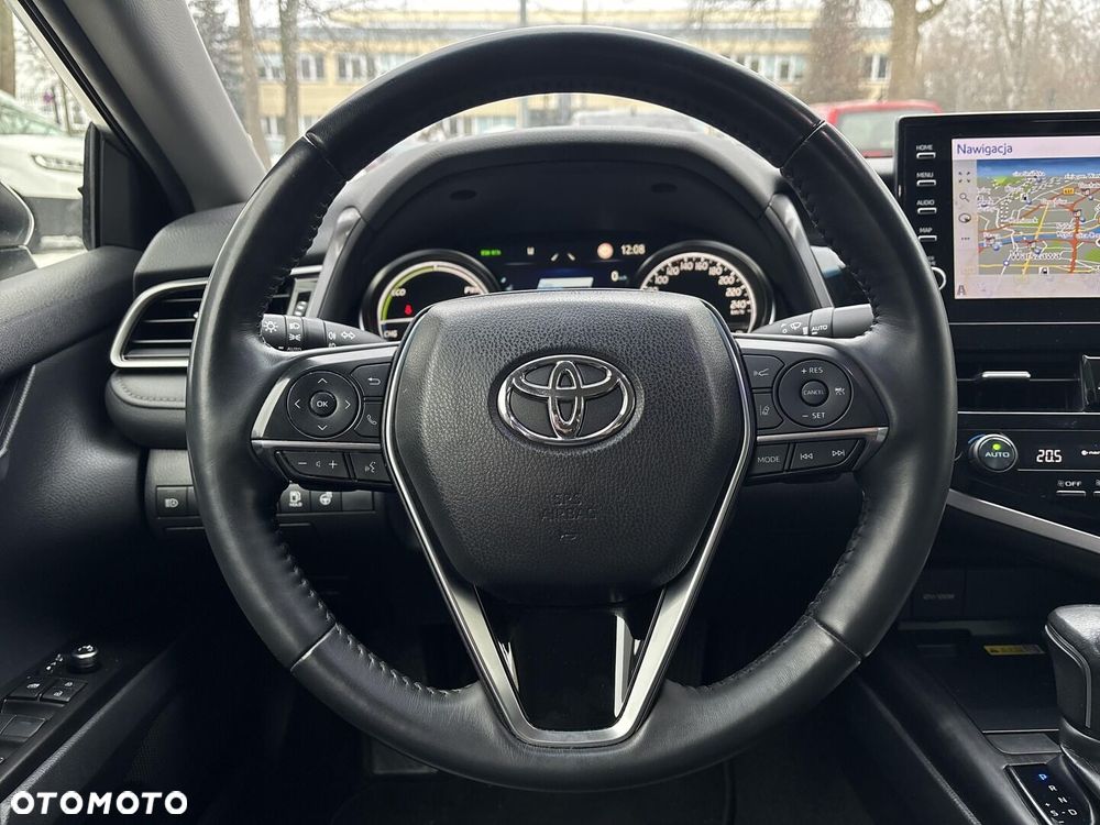 Toyota Camry 2.5 Hybrid Executive CVT - 17