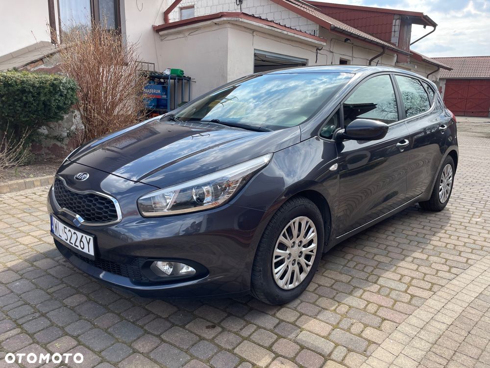 Kia Ceed 1.6 CRDi 115 ISG Vision - 8