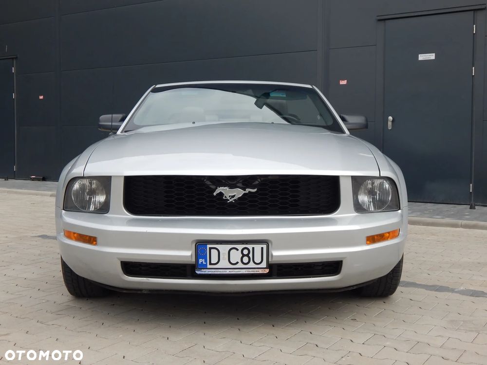Ford Mustang - 5