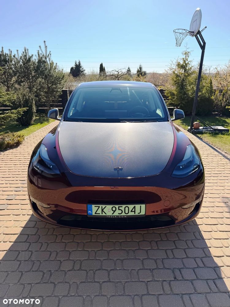 Tesla Model Y - 3