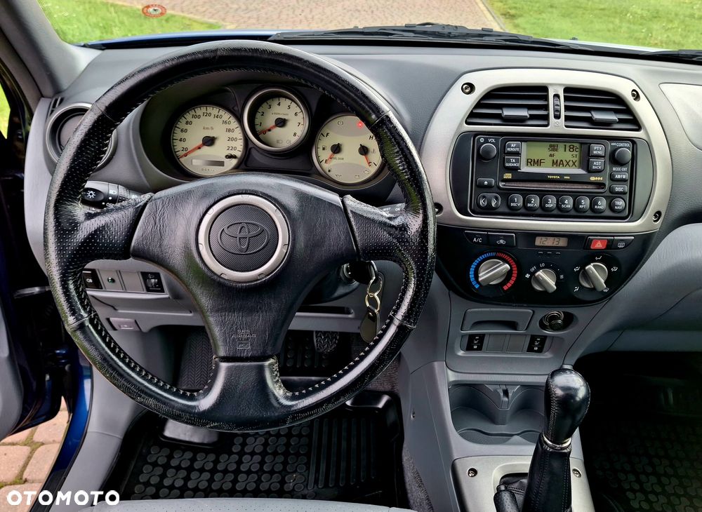 Toyota RAV4 2.0 VVT-i Sol - 24